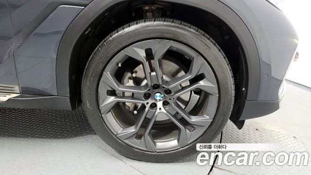 BMW X6 2019 — Photo 26/31