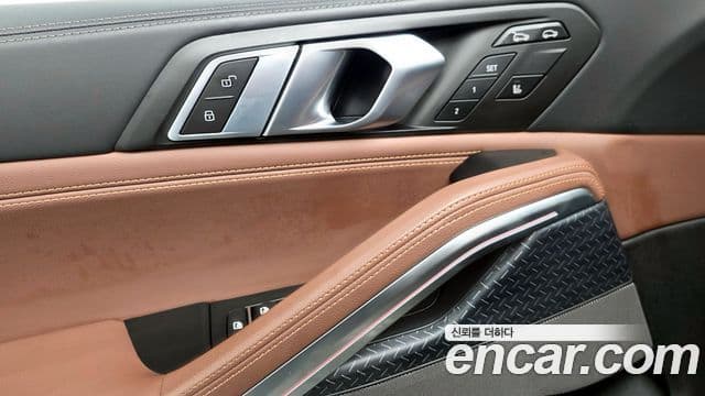 BMW X6 2019 — Photo 20/31