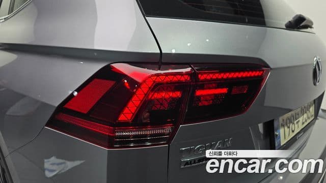 Volkswagen Tiguan Allspace 2020 — Photo 15/32