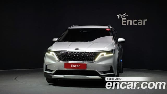 Kia Carnival 2020 — ფოტო 3/20