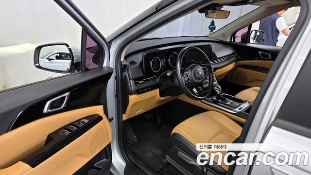 Kia Carnival 2020 — ფოტო 10/20
