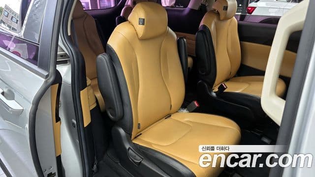Kia Carnival 2020 — ფოტო 12/20