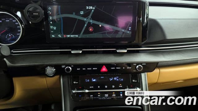Kia Carnival 2020 — ფოტო 14/20