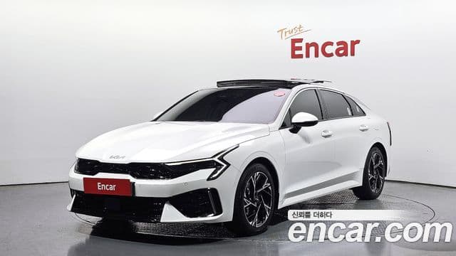 Kia K5 2023 — Şəkil 1/20