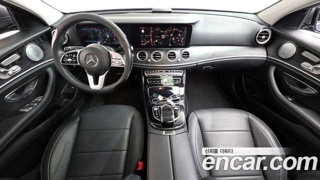 Mercedes-Benz E-Class 2019 — Şəkil 7/20