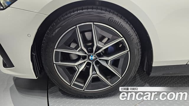 BMW 5 Series 2025 — Şəkil 4/20