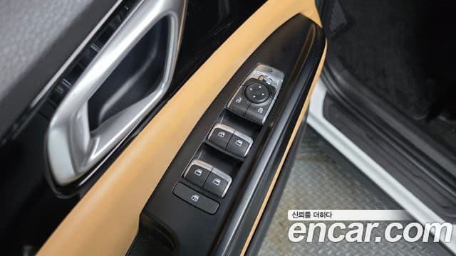 Kia Carnival 2022 — Фото 11/20