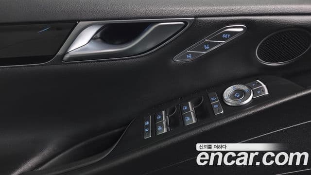 Genesis Electrified G80 2022 — Şəkil 13/20