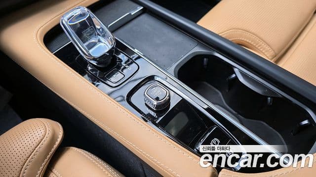 Volvo XC90 2024 — Şəkil 7/18