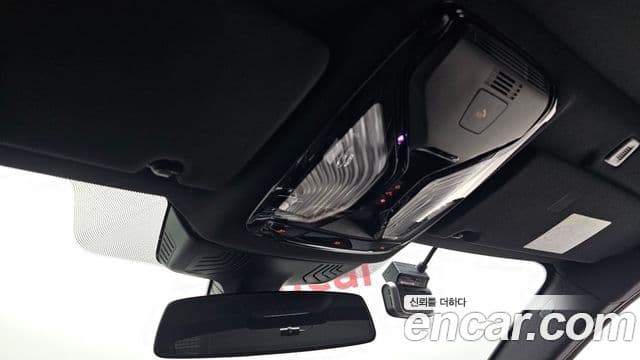 BMW 5 Series 2021 — ფოტო 18/20