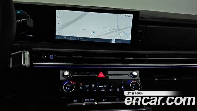 Hyundai Santa Fe 2023 — ფოტო 10/20