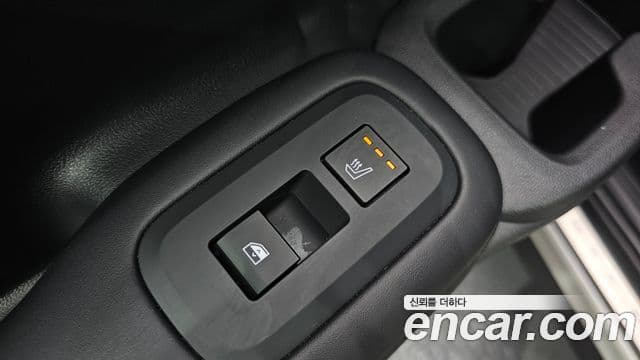 Hyundai Santa Fe 2023 — Photo 8/20