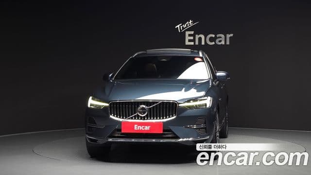 Volvo XC60 2022 — Şəkil 3/20