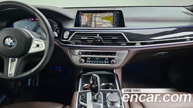 BMW 7 Series 2020 — ფოტო 16/20