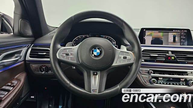 BMW 7 Series 2020 — ფოტო 17/20