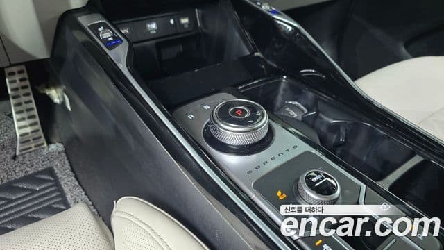 Kia Sorento 2023 — Şəkil 9/20
