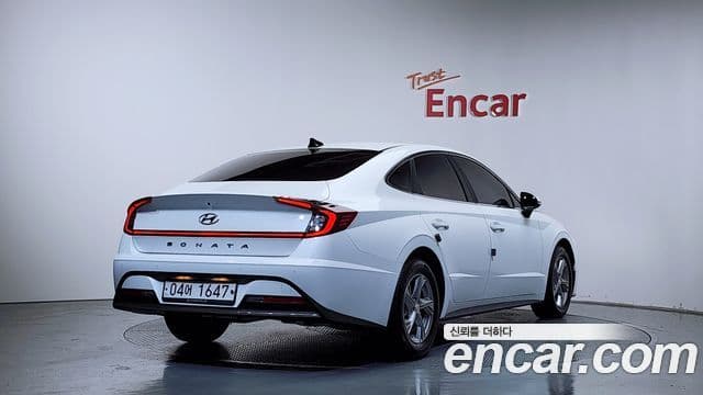 Hyundai Sonata 2019 — ფოტო 2/20
