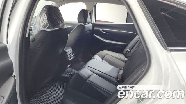 Hyundai Sonata 2019 — ფოტო 11/20