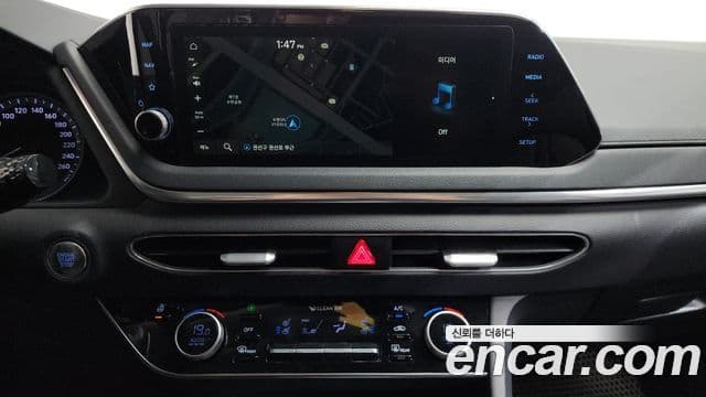 Hyundai Sonata 2019 — ფოტო 13/20