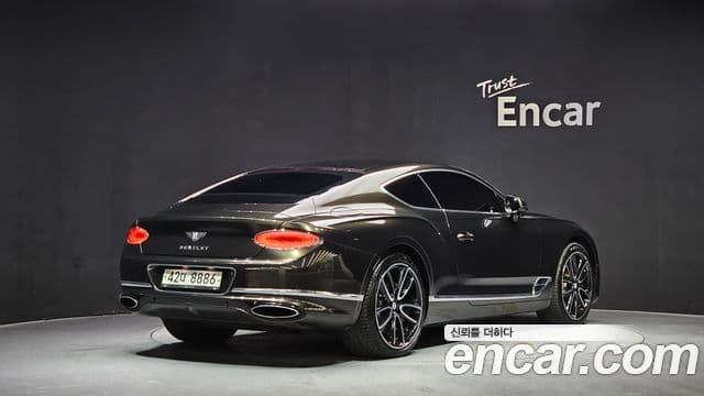 Bentley Continental GT 2019 — ფოტო 2/20