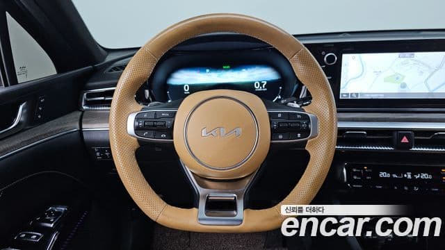 Kia K5 2022 — Şəkil 13/20