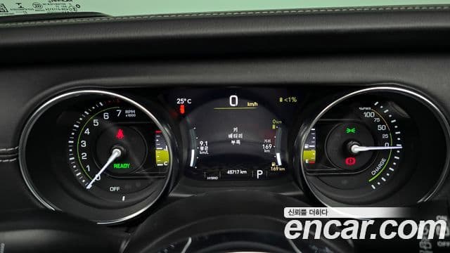 Jeep Wrangler 2021 — ფოტო 8/20