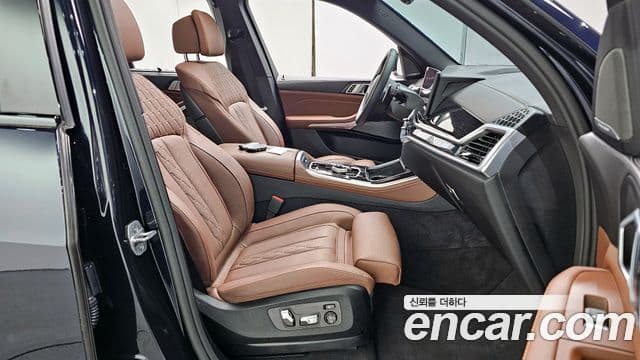 BMW X5 2025 — Фото 11/20