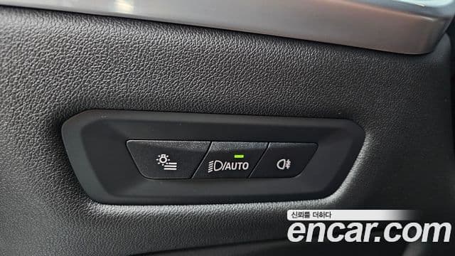 BMW X5 2025 — Photo 26/31