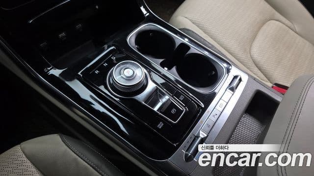 Kia Carnival 2020 — Şəkil 9/20