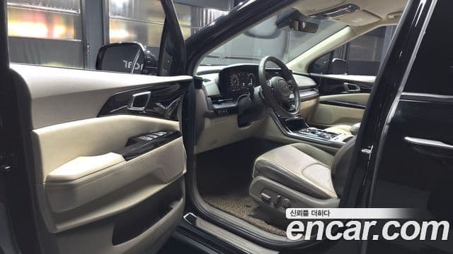 Kia Carnival 2020 — Şəkil 10/20