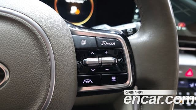 Kia Carnival 2020 — Şəkil 17/20