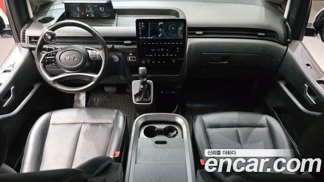 Hyundai Staria 2022 — ფოტო 7/20