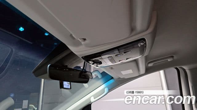 Hyundai Staria 2022 — ფოტო 19/20