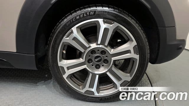 Mini Cooper S Countryman 2023 — Photo 4/32