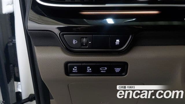 Kia Carnival 2024 — Фото 20/20