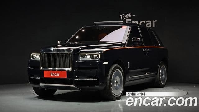 Rolls-Royce Cullinan 2022 — Фото 1/20