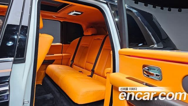 Rolls-Royce Cullinan 2022 — ფოტო 11/20