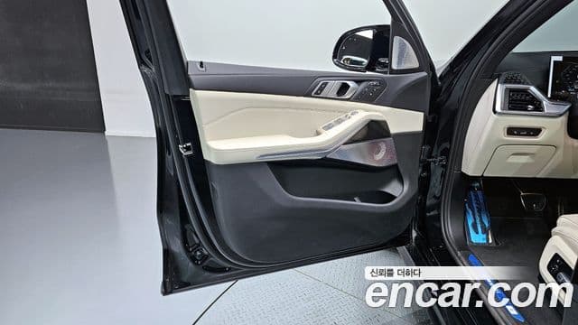 BMW X7 2025 — Photo 14/38