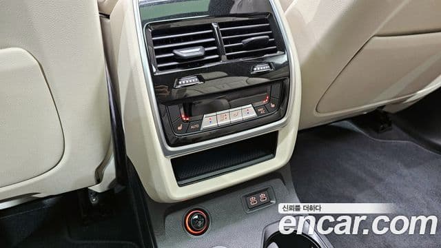 BMW X7 2025 — Photo 29/38