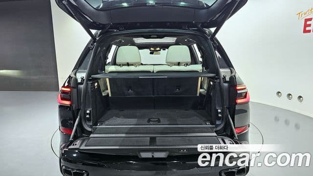 BMW X7 2025 — Photo 33/38
