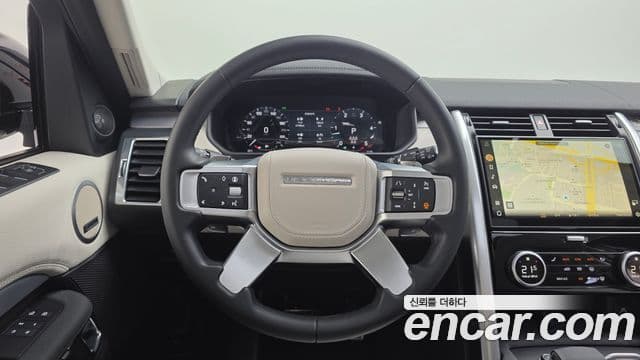 Land Rover Discovery 5 2025 — ფოტო 15/20
