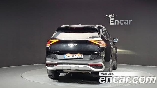 Kia Sportage 2022 — Фото 4/20