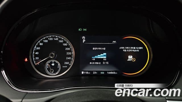 Genesis GV70 2022 — ფოტო 8/20