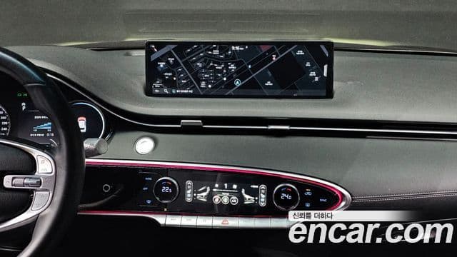 Genesis GV70 2022 — ფოტო 14/20