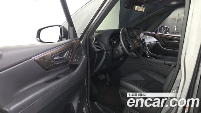 Toyota Alphard 2025 — Şəkil 8/20