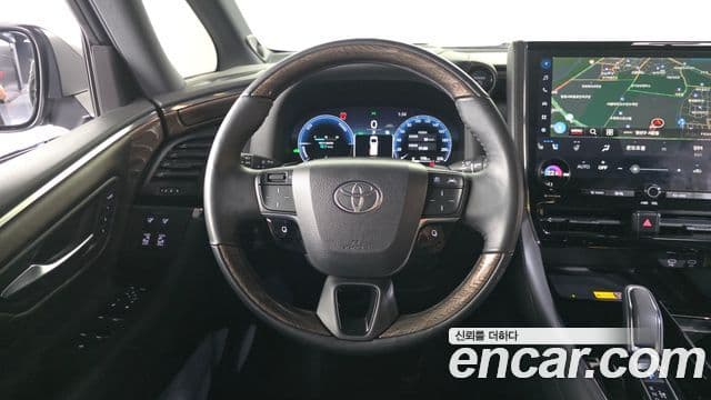 Toyota Alphard 2025 — Şəkil 13/20