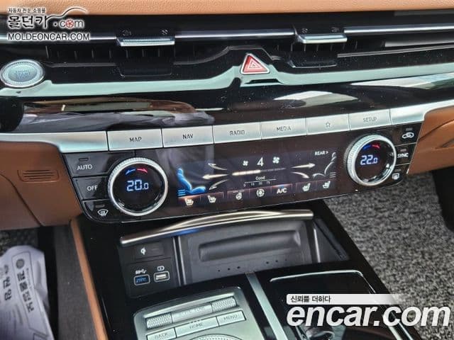 Genesis Electrified G80 2022 — ფოტო 13/18
