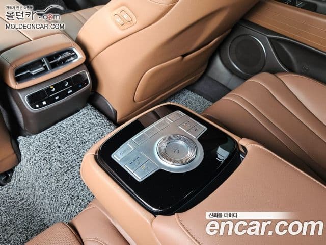 Genesis Electrified G80 2022 — ფოტო 14/18