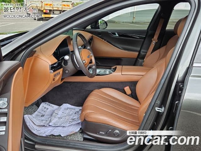 Genesis Electrified G80 2022 — ფოტო 15/18