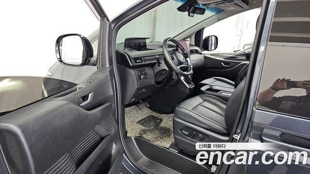 Hyundai Staria 2023 — Şəkil 10/20